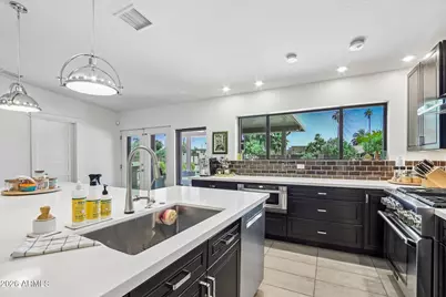 7001 E Dreyfus Avenue, Scottsdale, AZ 85254 - Photo 16
