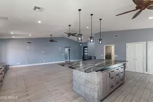 12332 N 71st Ln, Peoria, AZ 85381 - Photo 18