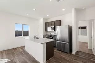 627 W Pintail Dr, Casa Grande, AZ 85122 - Photo 2