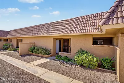 408 W Pontiac Drive #6, Phoenix, AZ 85027 - Photo 2