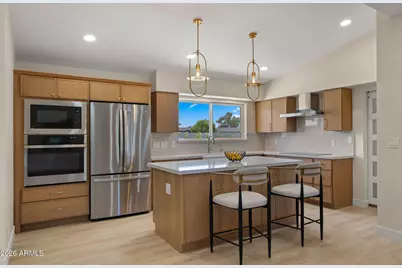 7667 E Cactus Road, Scottsdale, AZ 85260 - Photo 10