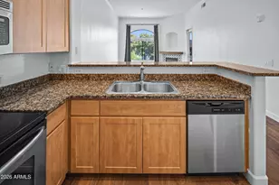 11640 N Tatum Blvd, Phoenix, AZ 85028 - Photo 14