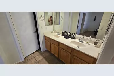 13178 W Banff Lane, Surprise, AZ 85379 - Photo 10