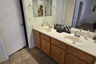 13178 W Banff Ln, Surprise, AZ 85379 - Photo 10