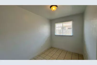7532 N 21st Avenue #Apt 2, Phoenix, AZ 85021 - Photo 12