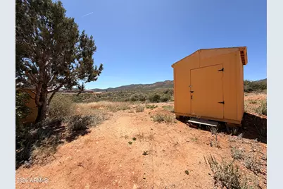 9275 E Chestnut Hill Avenue, Dewey, AZ 86327 - Photo 30
