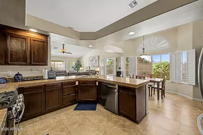8005 W Caribbean Lane, Peoria, AZ 85381 - Photo 14