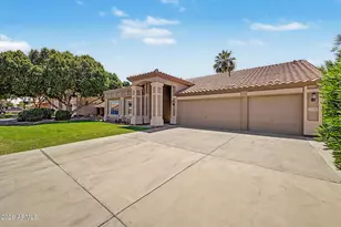 8005 W Caribbean Ln, Peoria, AZ 85381 - Photo 32