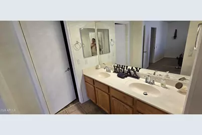 13178 W Banff Lane, Surprise, AZ 85379 - Photo 8