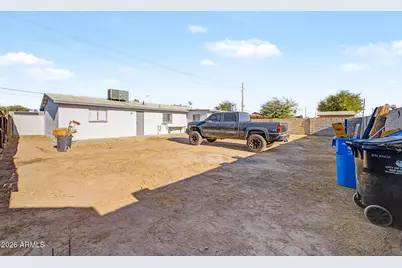 2626 N 71st Avenue, Phoenix, AZ 85035 - Photo 32