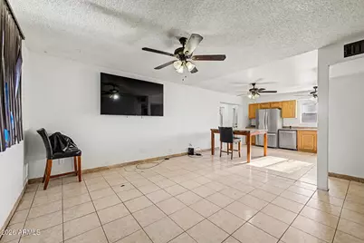 2626 N 71st Avenue, Phoenix, AZ 85035 - Photo 8
