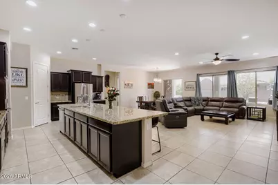 16129 W Glenrosa Avenue, Goodyear, AZ 85395 - Photo 6