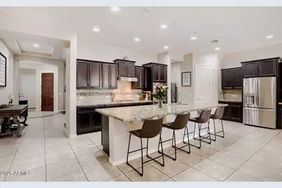 16129 W Glenrosa Avenue, Goodyear, AZ 85395 - Photo 4