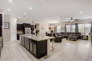 16129 W Glenrosa Ave, Goodyear, AZ 85395 - Photo 2