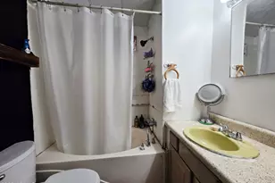 303 E South Mountain Ave, Phoenix, AZ 85042 - Photo 16