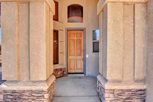 770 S Crosscreek Pl, Chandler, AZ 85225 - Photo 4