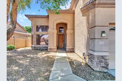 770 S Crosscreek Place, Chandler, AZ 85225 - Photo 2