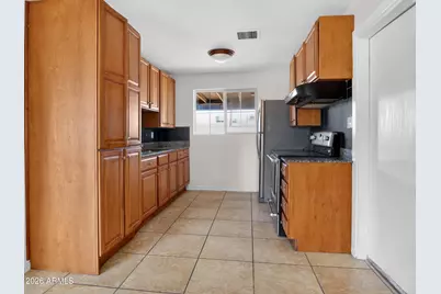 4542 W Fairmount Avenue, Phoenix, AZ 85031 - Photo 10