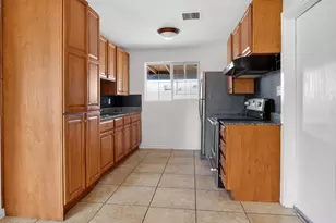 4542 W Fairmount Ave, Phoenix, AZ 85031 - Photo 10