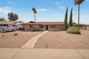 3827 E Shangri La Rd, Phoenix, AZ 85028 - Photo 2