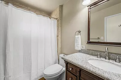 3827 E Shangri La Road, Phoenix, AZ 85028 - Photo 12