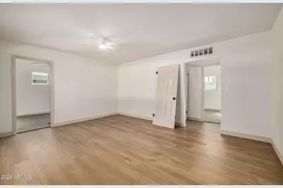 3152 N 24th Drive, Phoenix, AZ 85015 - Photo 6