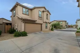 16576 W Jenan Dr, Surprise, AZ 85388 - Photo 8