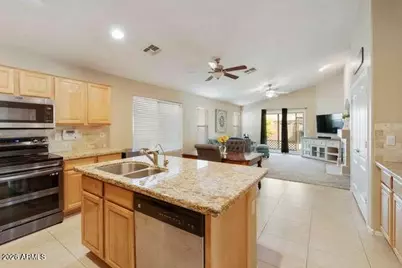 46162 W Guilder Avenue, Maricopa, AZ 85139 - Photo 8
