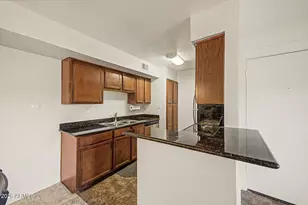 5995 N 78th St, Scottsdale, AZ 85250 - Photo 14