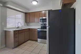 2932 W Caribbean Ln, Phoenix, AZ 85053 - Photo 6