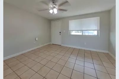 2932 W Caribbean Lane, Phoenix, AZ 85053 - Photo 2
