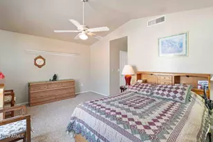 521 N Cobblestone St, Gilbert, AZ 85234 - Photo 14