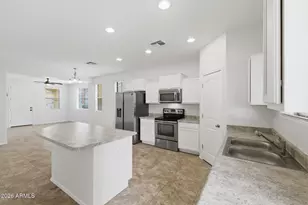 1739 S Desert View Pl, Apache Junction, AZ 85120 - Photo 10