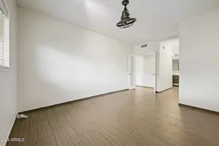 355 E Thomas Rd, Phoenix, AZ 85012 - Photo 8