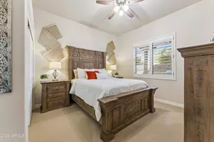 2466 E Glenhaven Dr, Phoenix, AZ 85048 - Photo 12
