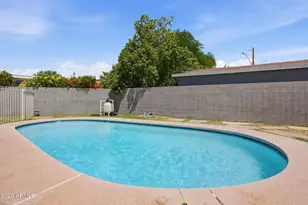 3714 W Echo Ln, Phoenix, AZ 85051 - Photo 36