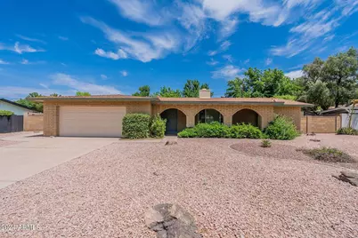110 W Seldon Lane, Phoenix, AZ 85021 - Photo 2