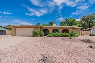 110 W Seldon Ln, Phoenix, AZ 85021 - Photo 2
