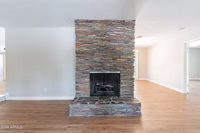 110 W Seldon Lane, Phoenix, AZ 85021 - Photo 8