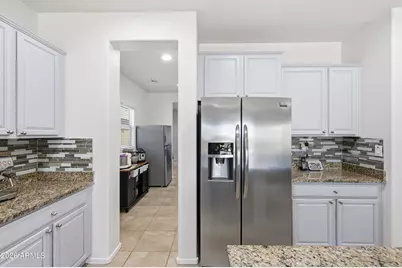 1105 W Spur Drive, Phoenix, AZ 85085 - Photo 22
