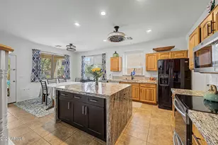 17824 W Andora St, Surprise, AZ 85388 - Photo 14
