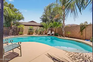 17824 W Andora St, Surprise, AZ 85388 - Photo 40