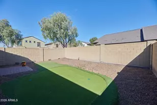 2725 E Mine Creek Rd, Phoenix, AZ 85024 - Photo 24
