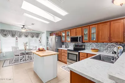3301 S Goldfield Road #4020, Apache Junction, AZ 85119 - Photo 14