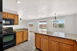 41628 W Hillman Dr, Maricopa, AZ 85138 - Photo 12