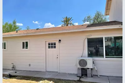 706 S 1st Street #E Rear, Phoenix, AZ 85004 - Photo 1