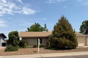 2024 E Tierra Buena Ln, Phoenix, AZ 85022 - Photo 2