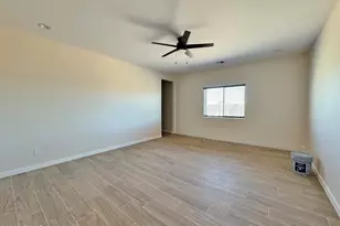 10066 W Sunbird Dr, Arizona City, AZ 85123 - Photo 4