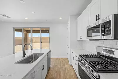 13584 W Mayberry Trail, Peoria, AZ 85383 - Photo 2