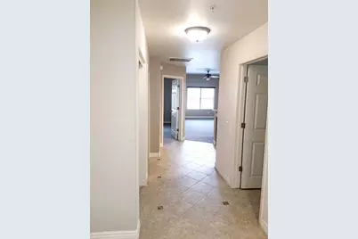 5350 E Deer Valley Drive #Unit 3249, Phoenix, AZ 85054 - Photo 4